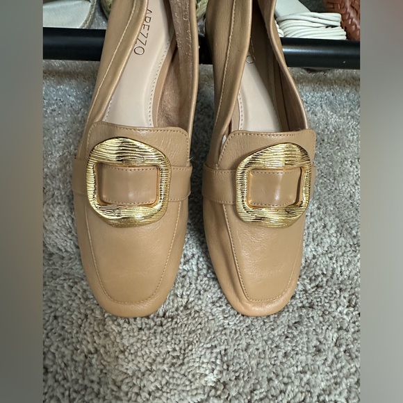 Arezzo women’s tan neutral color leather loafer with large gold buckle accent - Picture 8 of 13